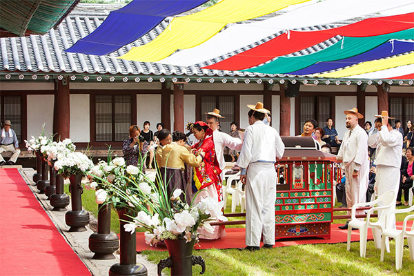 경주 혼례날 자세히 보기