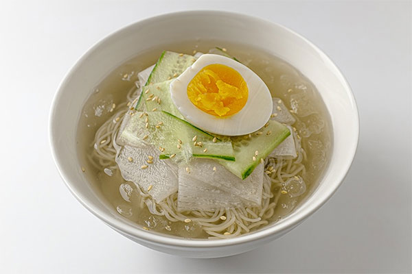 물냉면