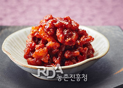 호두고추장무침 레시피