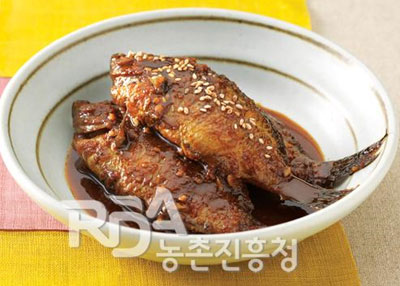 자리돔조림(자리지짐) 레시피