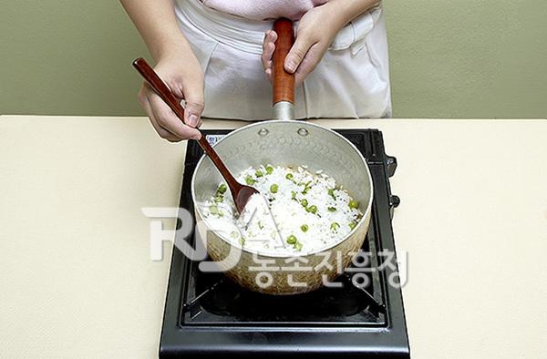 완두콩밥 레시피 조리순서 6-0