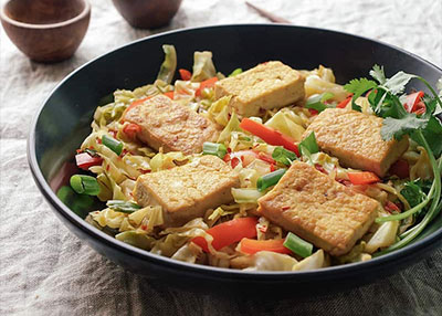 SPICY STIR-FRIED CABBAGE, TOFU & RED