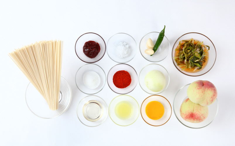복숭아 열무김치 비빔소면 레시피 식재료