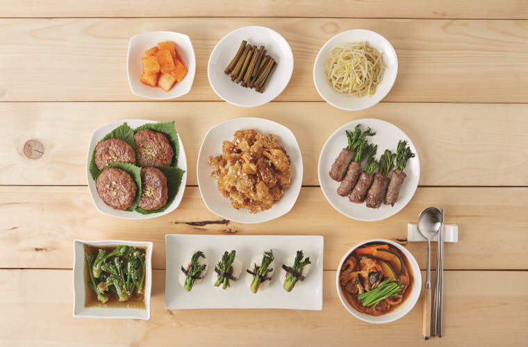 ▶ 가정식세트 <참두릅초밥, 오리고기전골, 참두릅쇠고기말이, 참두릅냉국, 기장누룽지닭강정, 오리떡갈비>