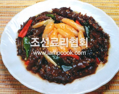 해삼새우완자볶음