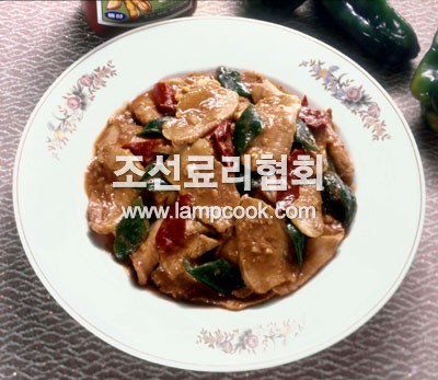삶은돼지고기장볶음