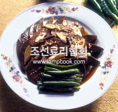 돼지간졸임