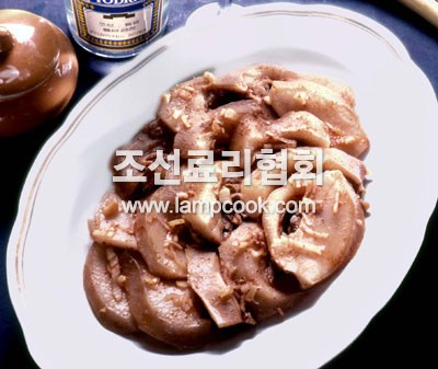 돼지대가리편육