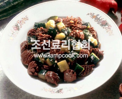 닭위오이볶음