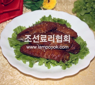닭날개색졸임