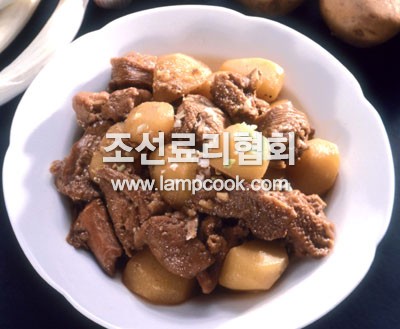 오리고기감자졸임