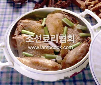 팔보닭찜