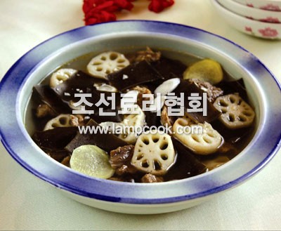 련뿌리소고기탕
