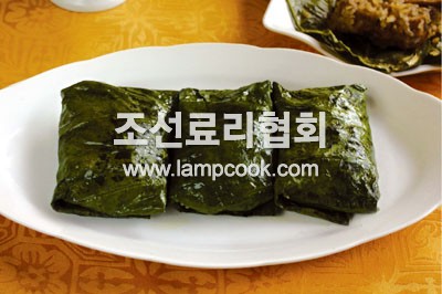 돼지갈비련잎쌈찜