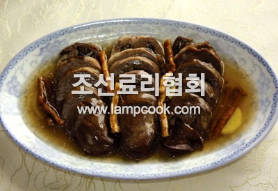 둥굴레돼지염통졸임