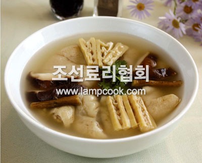 돼지발쪽단너삼탕