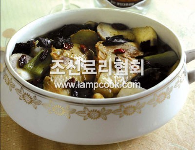 참마구기자닭찜