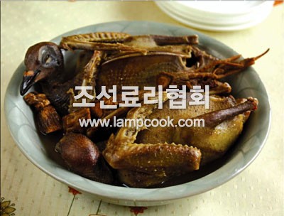 인삼메비둘기찜
