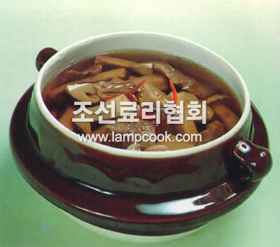 송이버섯국