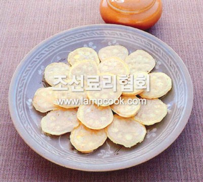 련뿌리전