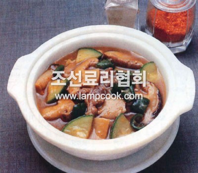 송이버섯찌개