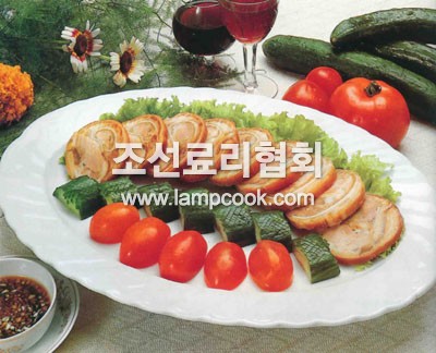 붉은돼지고기보쌈