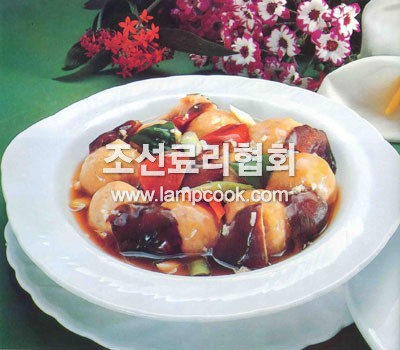 닭고기버섯완자찜