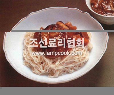 버섯비빔국수