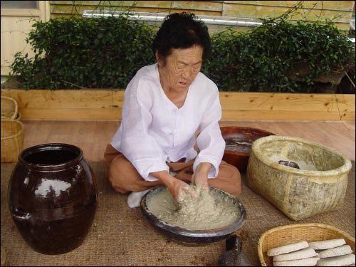 오메기술 기술보유자 김을정 씨