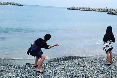 ‘물수제비(stone skipping)’