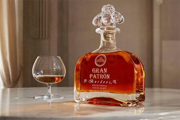 Gran Patrón Burdeos Tequila