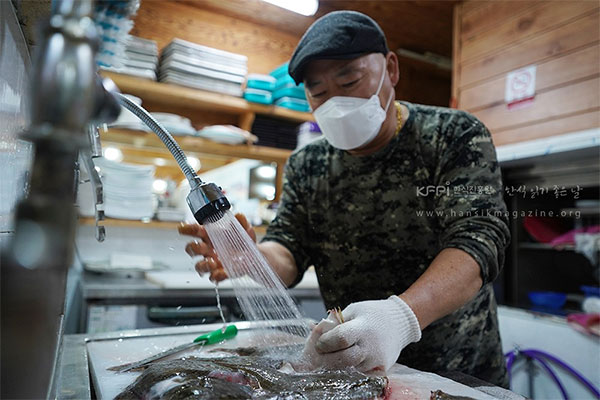 충남 보령시 무창포 등대횟집