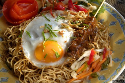 바미 고렝(Bami goreng)