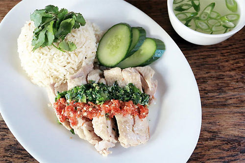 싱가포르음식 하이난식 닭고기밥 Chicken Rice