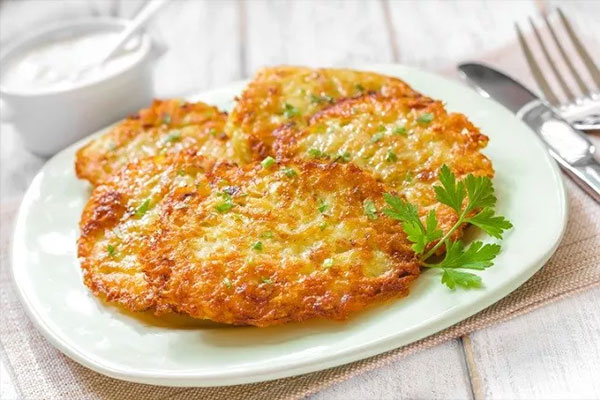 Spiced frico cheese and toast(매콤한 프리코 치즈와 토스트), Italy(이탈리아)