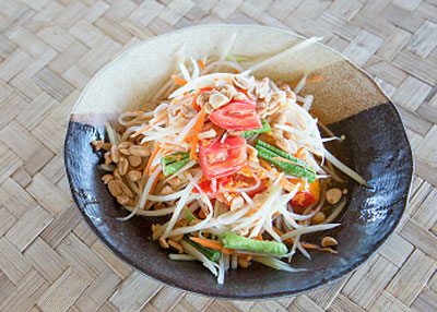 쏨땀(Som tam (Papaya salad))