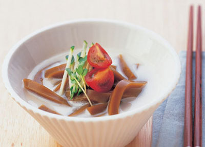 도토리묵 콩국